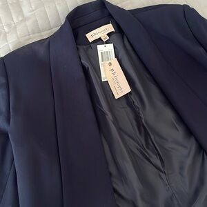 Navy blue short blazer